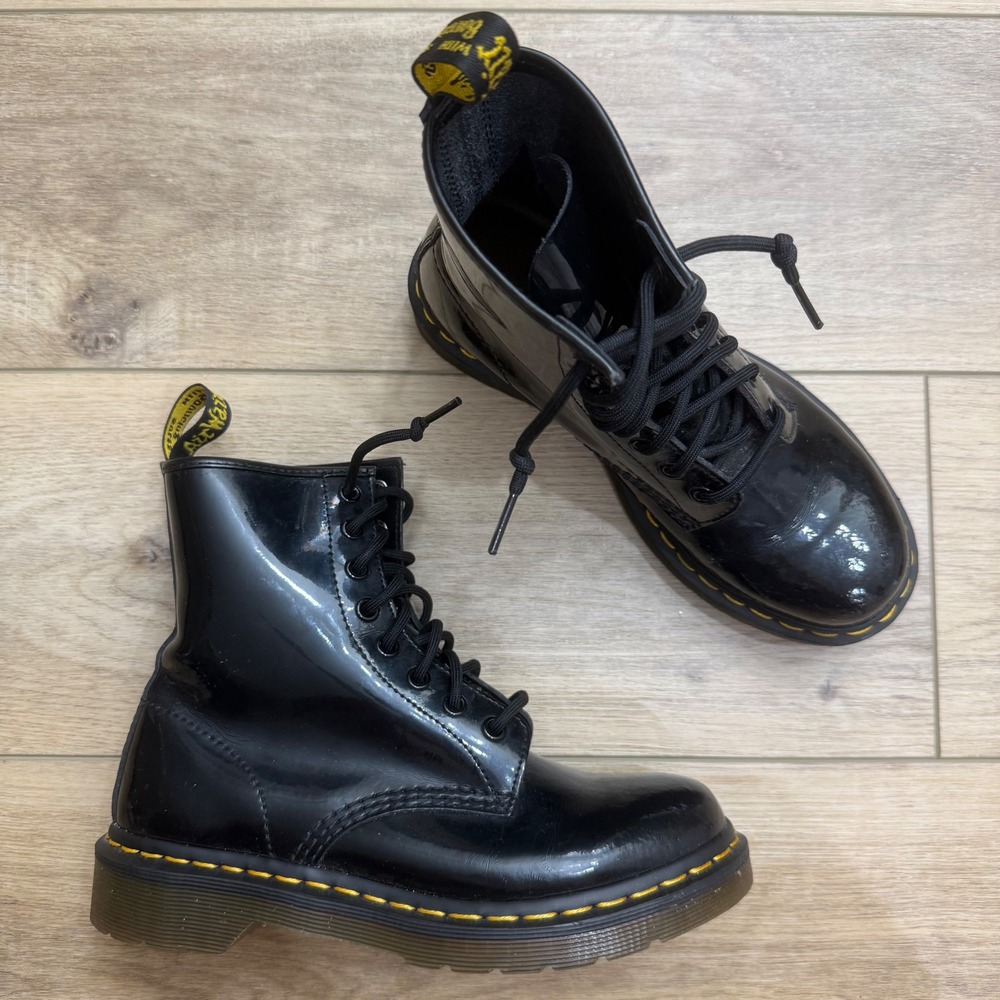 Dr. Martens 1460W Black Patent Leather 8Eye Lace Up Combat Boots Mens 6 Womens 7